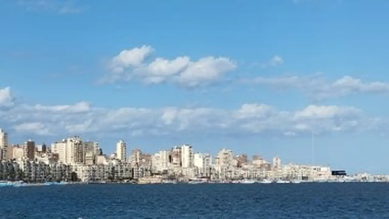 درجات الحرارة بالقاهرة تصل إلى 39 وأسوان تسجل 43 اليوم الخميس